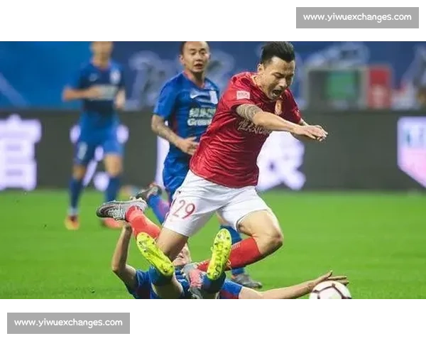 恒大与申花激战正酣 究竟谁能在这场巅峰对决中笑傲群雄